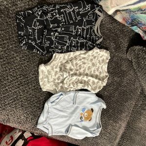 Newborn long sleeves
